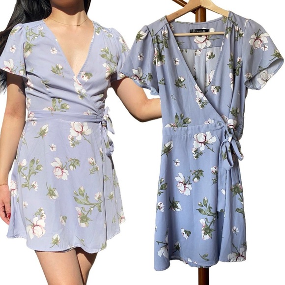 Periwinkle Floral Wrap Dress - Picture 4 of 5